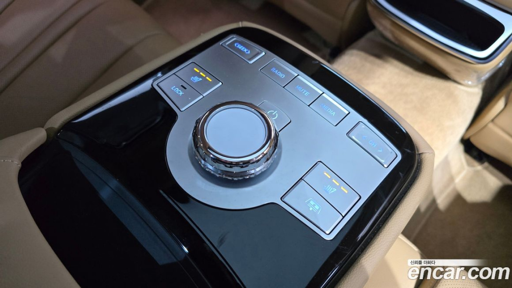Genesis G80 Gasoline 2.5 Turbo AWD, 2025