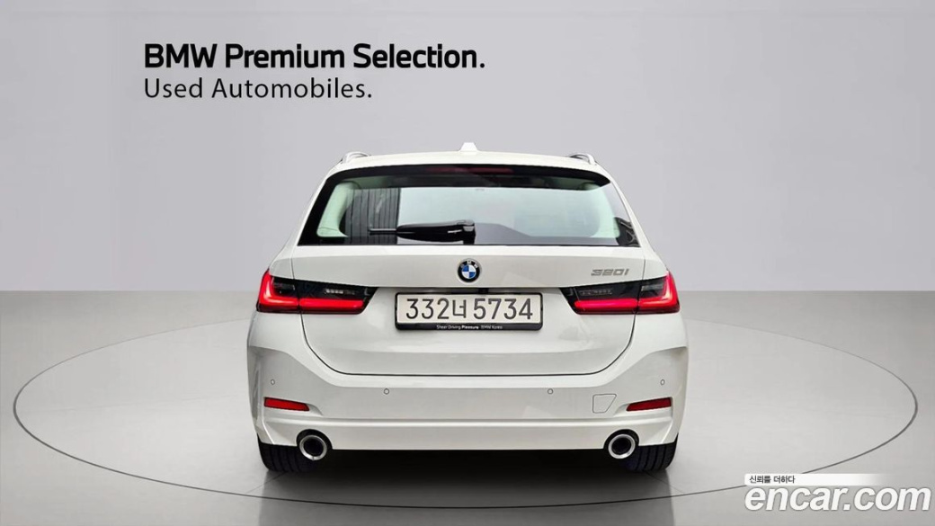 BMW 3-Series 320i Touring, 2025