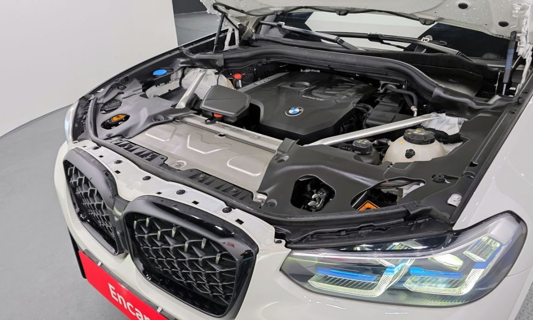 BMW X4 xDrive20i M Sports Pro, 2024