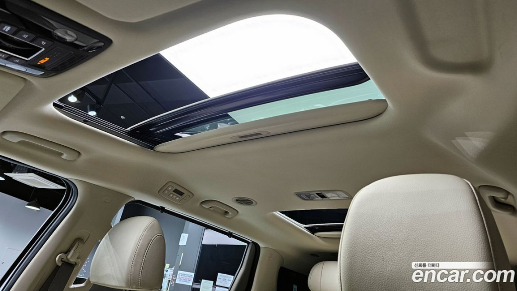 Kia Carnival 7-Seater Noblesse, 2025