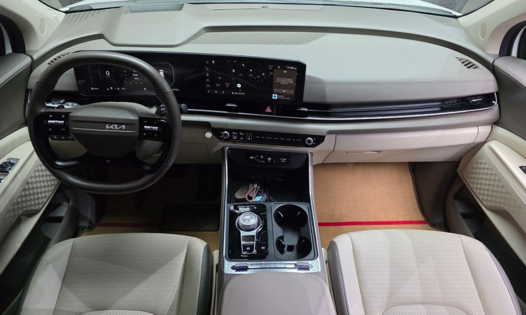Kia Carnival 7-Seater Noblesse, 2025