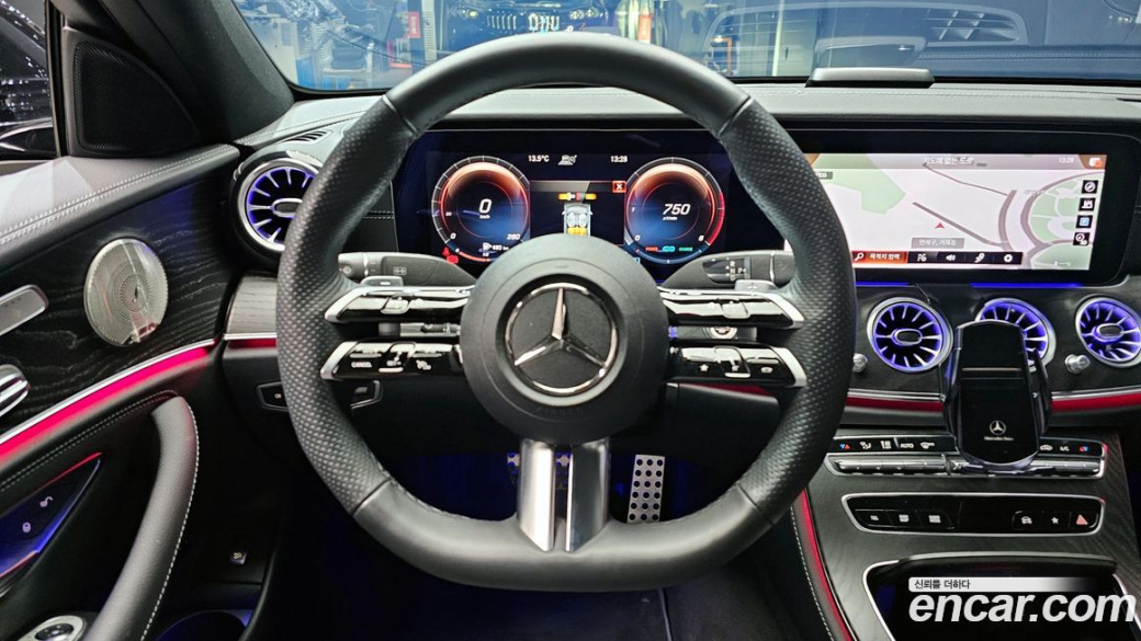 Mercedes-Benz E-Class E220d 4MATIC AMG Line, 2023
