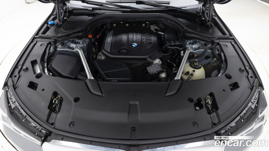 BMW Gran Turismo 620d xDrive Luxury, 2023