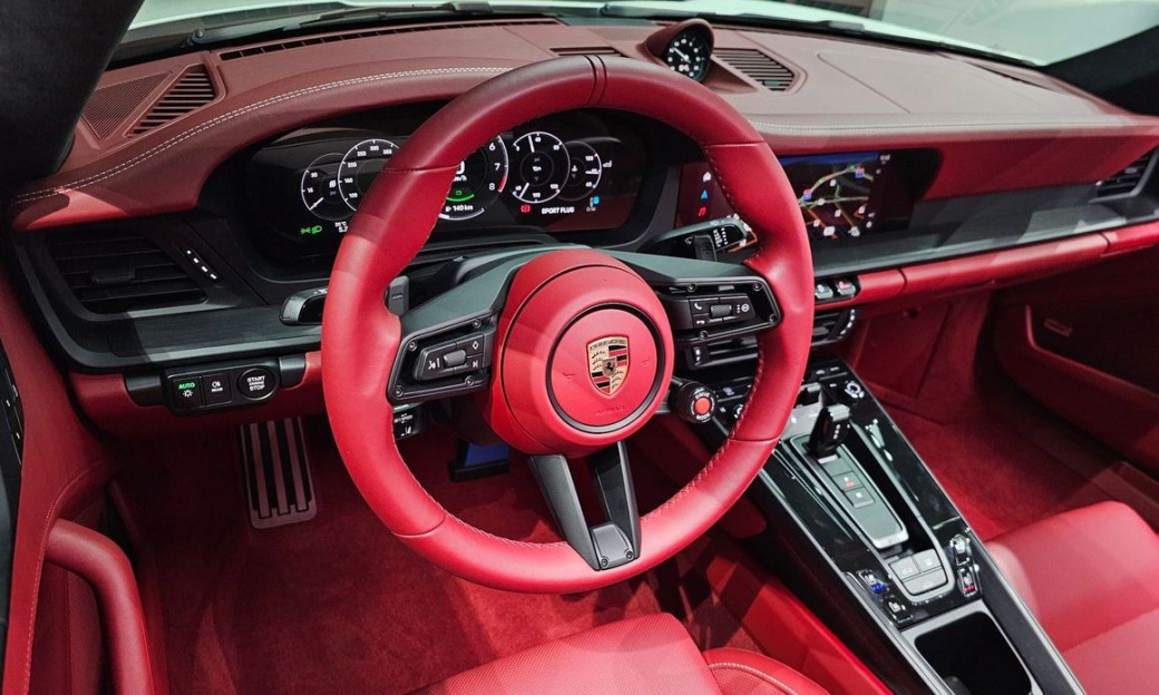 Porsche 911 Carrera 4 GTS, 2026
