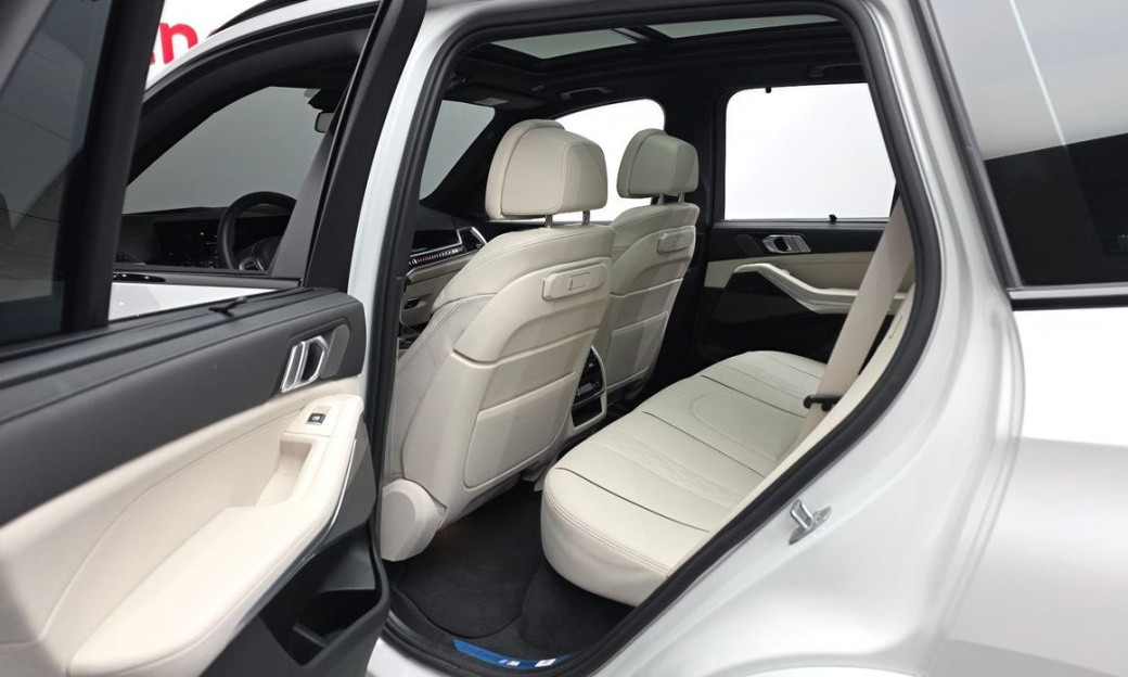 BMW X5 xDrive 40i M Sport, 2025