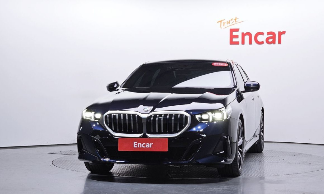 BMW 5-Series 530i xDrive M Sport, 2025