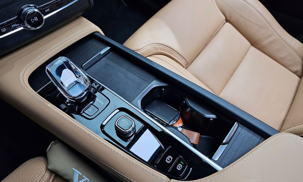 Volvo XC90 B6 Ultimate Bright, 2023