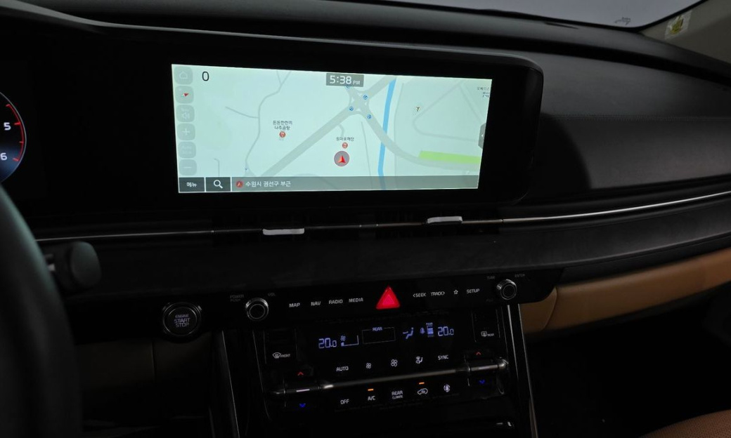 Kia Carnival 9-Seater Signature, 2023