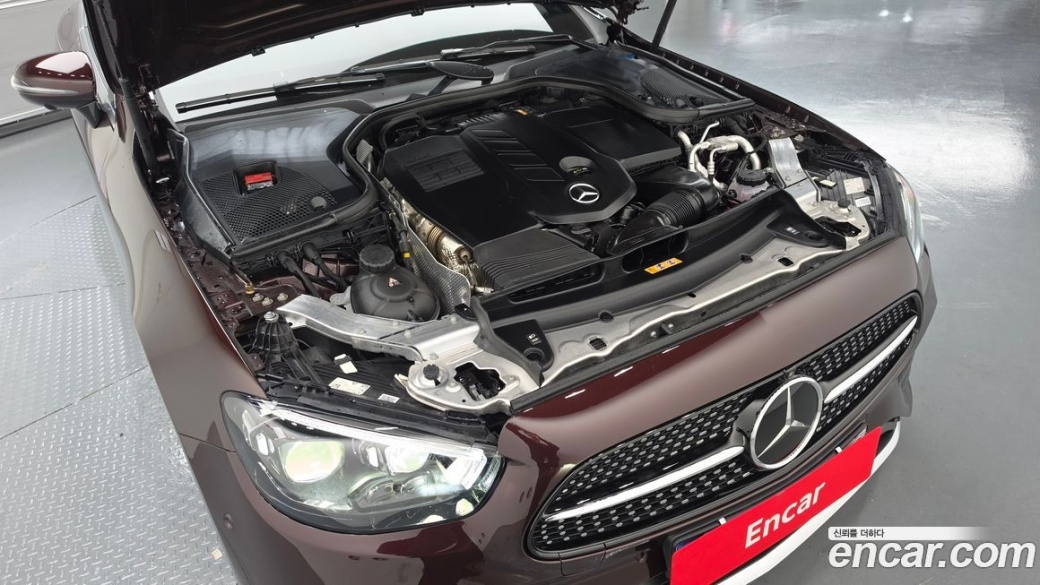 Mercedes-Benz E-Class E300d 4MATIC Coupe, 2023