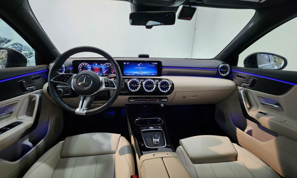 Mercedes-Benz A-Class A220 Hatchback, 2024