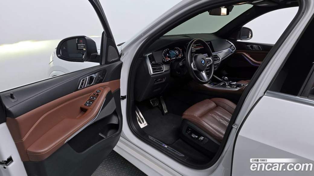 BMW X5 xDrive 40i M Sport, 2023