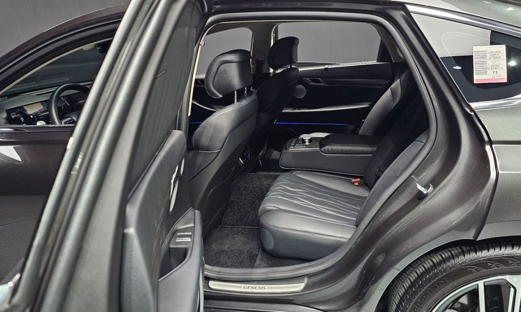 Genesis G80 Gasoline 2.5 Turbo AWD, 2025