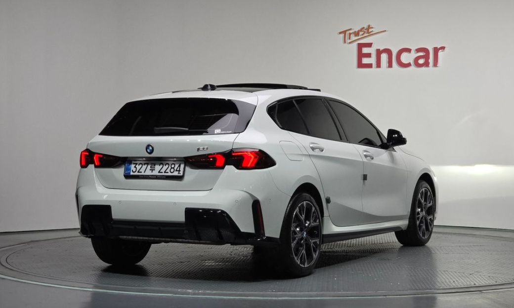 BMW 1-Series 120 M Sport, 2025