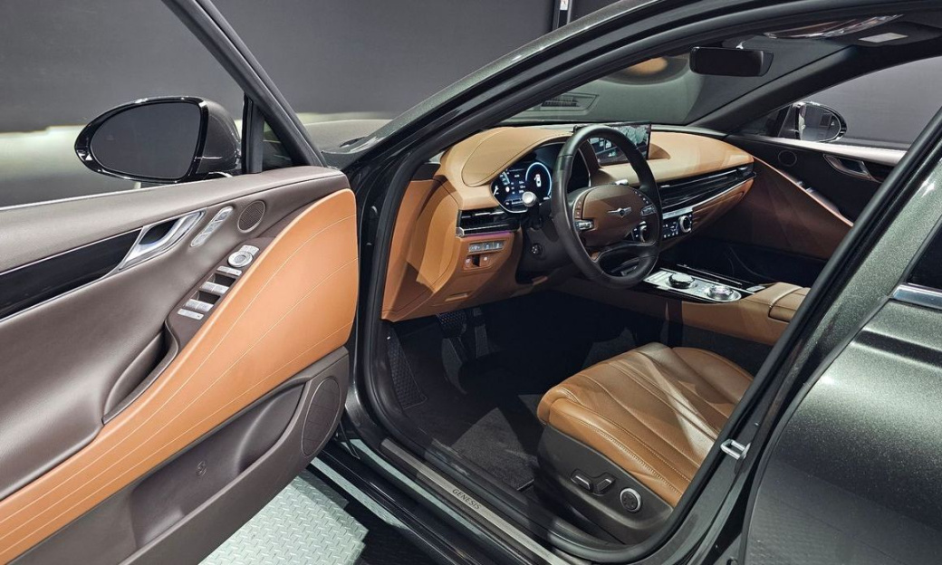 Genesis G80 Gasoline 2.5 Turbo 2WD, 2024