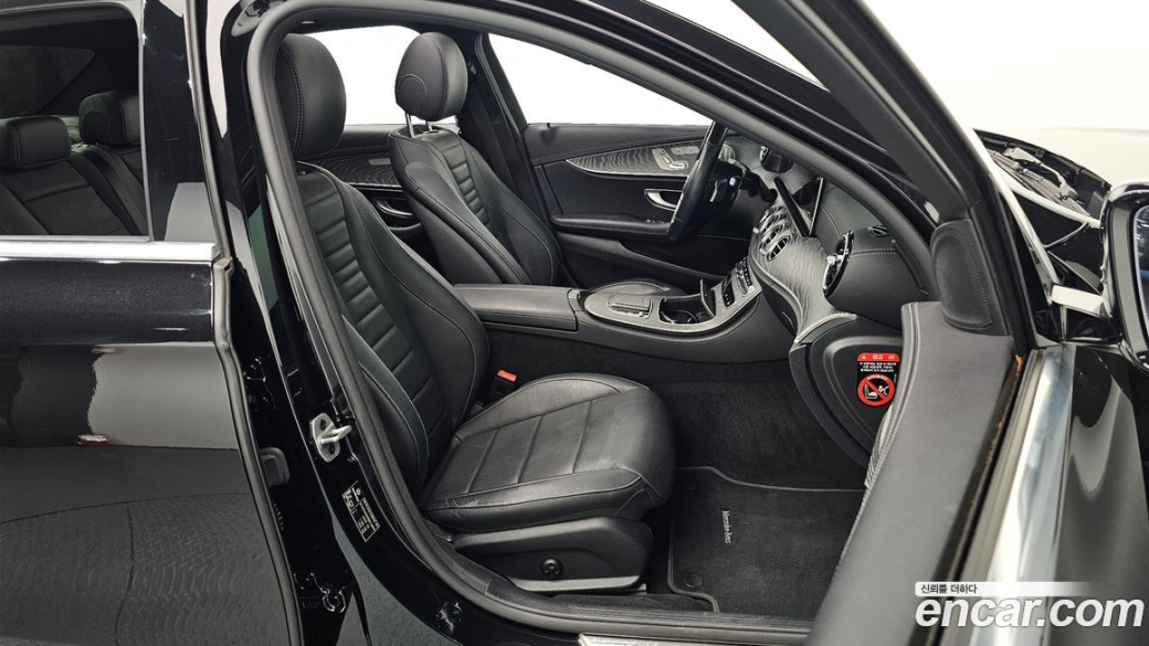 Mercedes-Benz E-Class E350 4MATIC Avantgarde, 2022