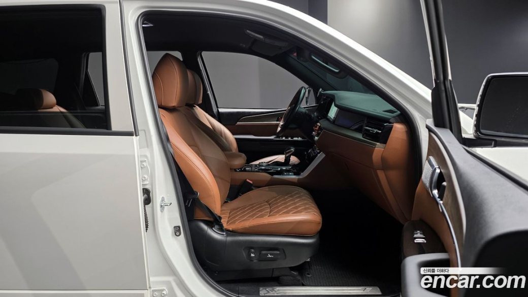 Kia Mohave Diesel 3.0 4WD 6-Seater, 2022