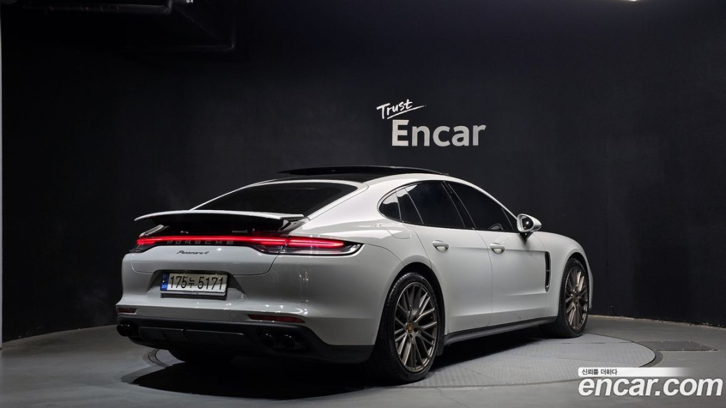 Porsche Panamera 2.9 AWD Platinum Edition, 2023