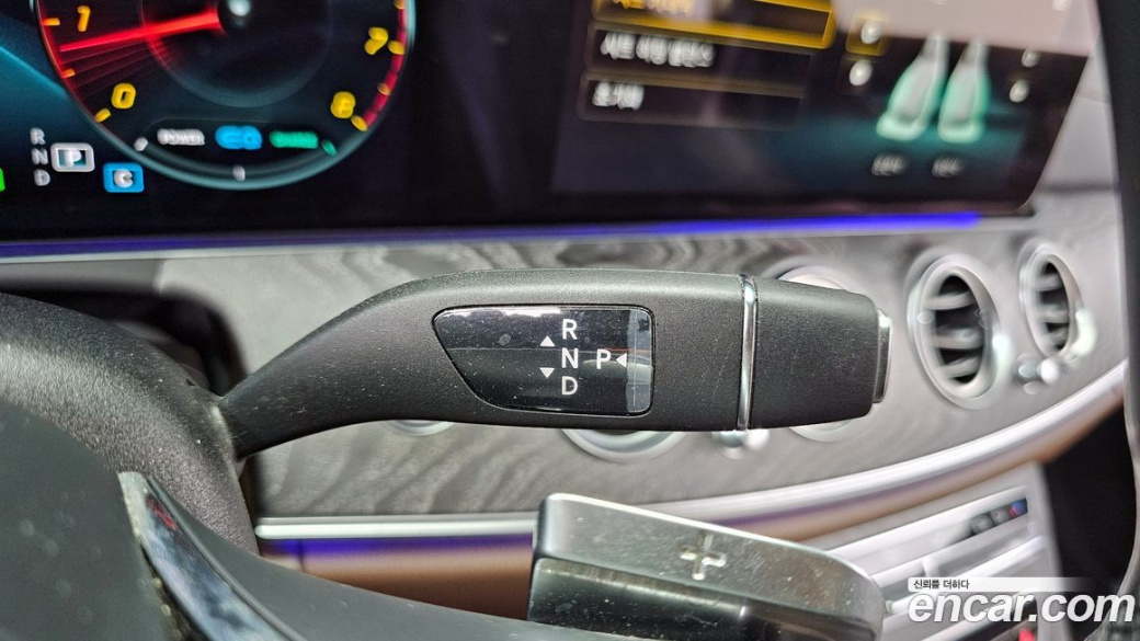 Mercedes-Benz E-Class E350 4MATIC Avantgarde, 2022