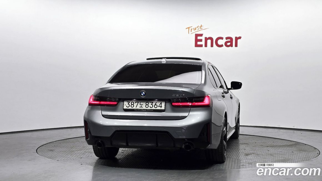 BMW 3-Series 320i M Sport, 2024