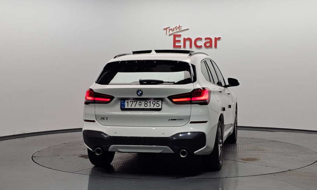 BMW X1 xDrive 20i M Sport, 2022