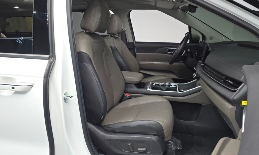Kia Carnival 9-Seater Noblesse, 2025