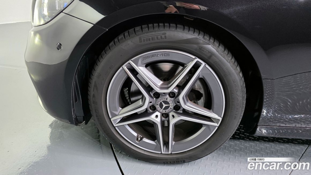 Mercedes-Benz E-Class E250 AMG Line, 2023