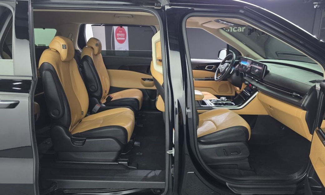 Kia Carnival 9-Seater Noblesse, 2023