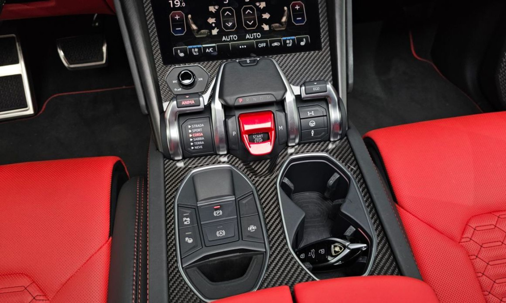 Lamborghini Urus 4.0 V8, 2022