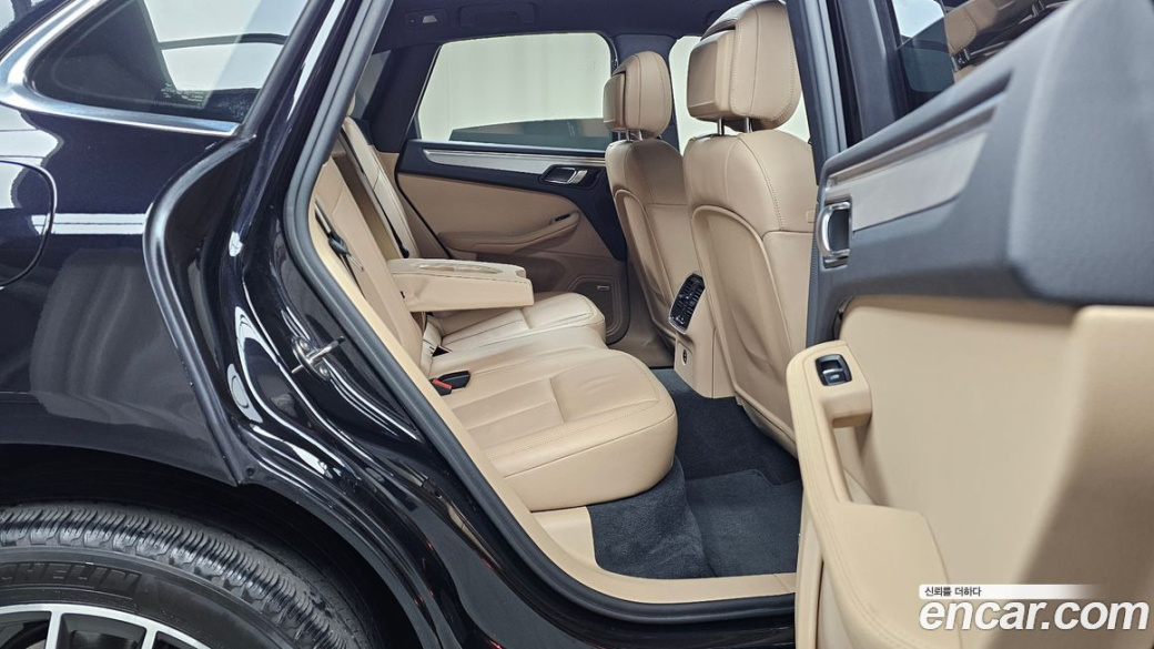 Porsche Macan 2.9 S, 2022