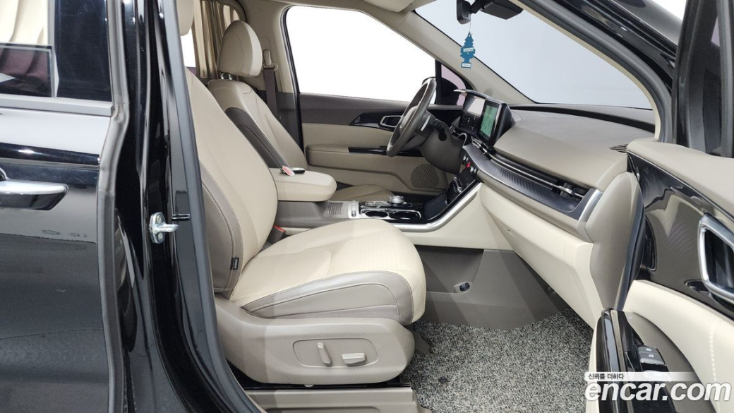 Kia Carnival 7-Seater Hi-Limousine, 2022