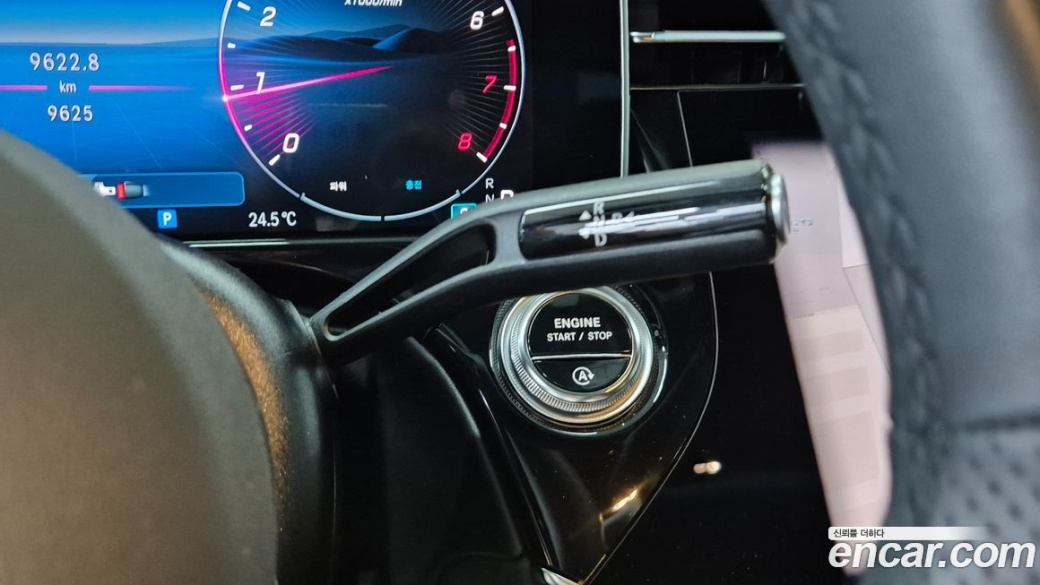 Mercedes-Benz E-Class E300 4MATIC AMG Line, 2025