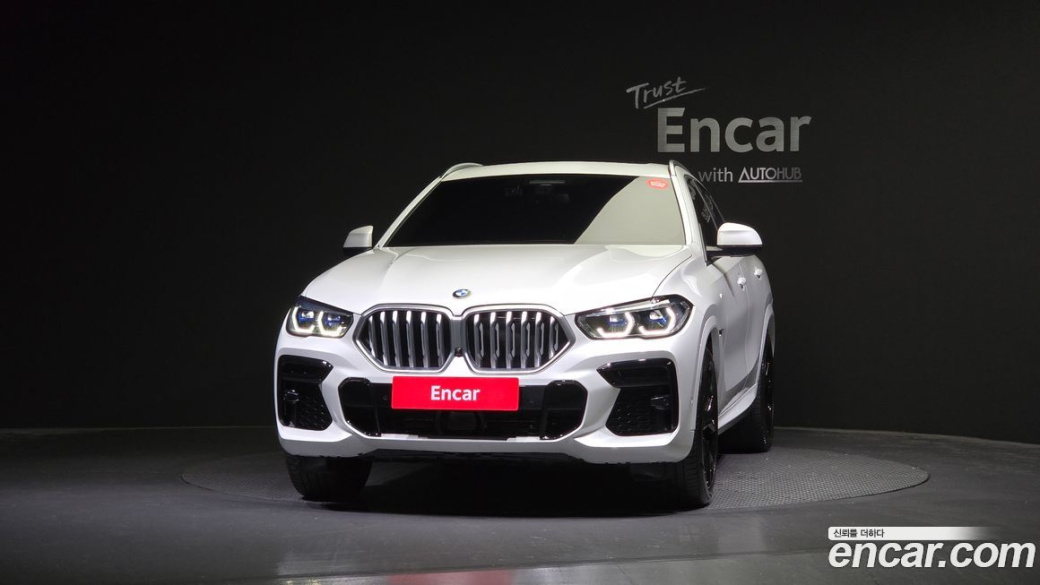 BMW X6 xDrive40i M Sport, 2023