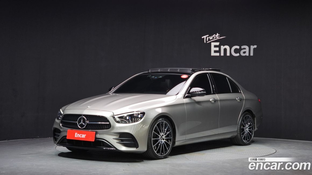 Mercedes-Benz E-Class E350 4MATIC AMG Line, 2023