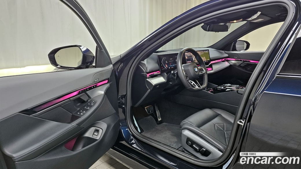 BMW 5-Series 530i xDrive M Sport, 2024