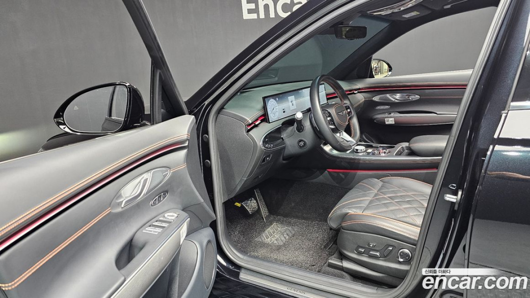 Genesis GV70 2.5T Gasoline AWD, 2025
