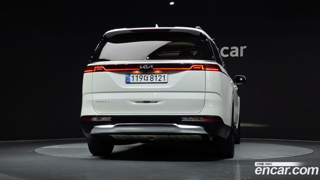 Kia Carnival 9-Seater Signature, 2022