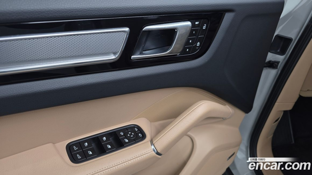 Porsche Cayenne 3.0 COUPE PLATINUM EDITION, 2023