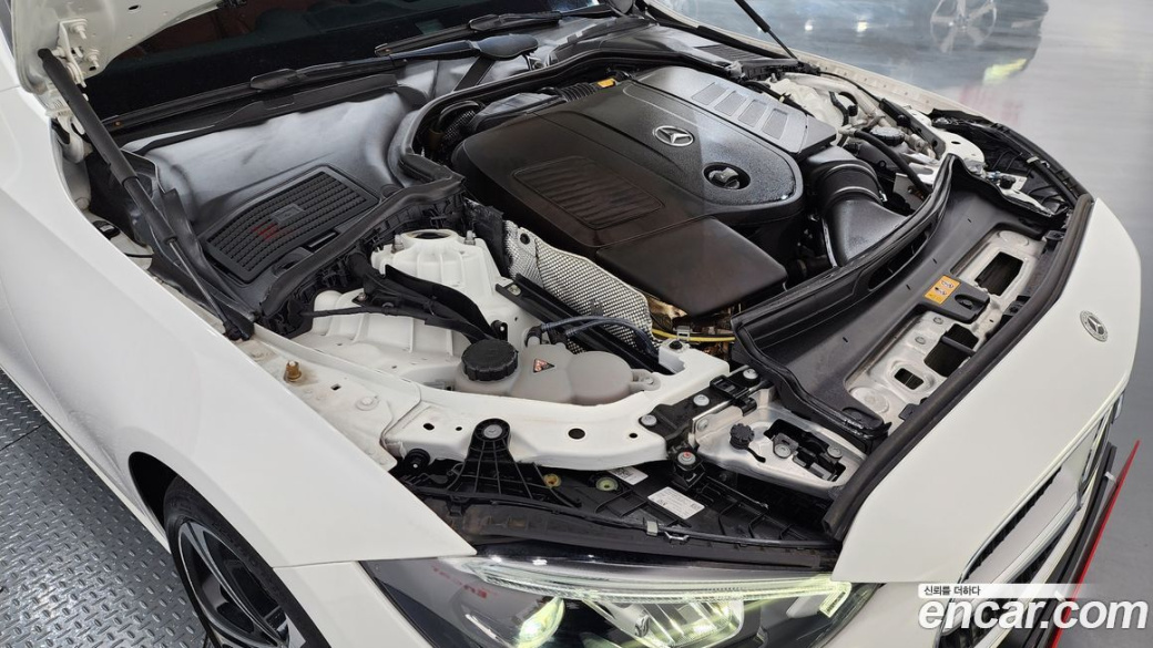 Mercedes-Benz C-Class C300 4MATIC Avantgarde, 2023