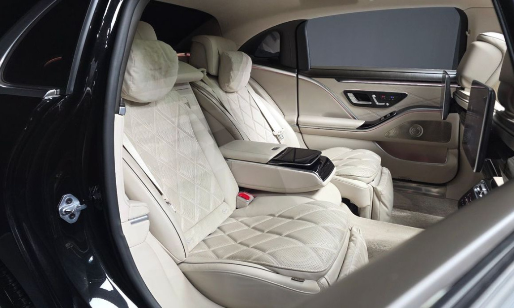 Mercedes-Benz S-Class Maybach S580 4MATIC, 2023