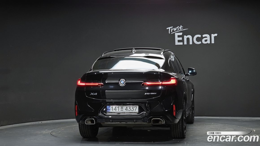 BMW X4 xDrive20i M Sport, 2022