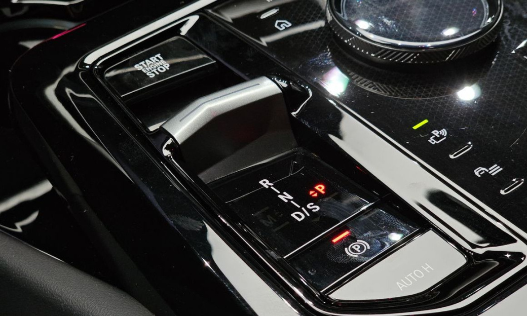 BMW 5-Series 520i M Sport, 2024
