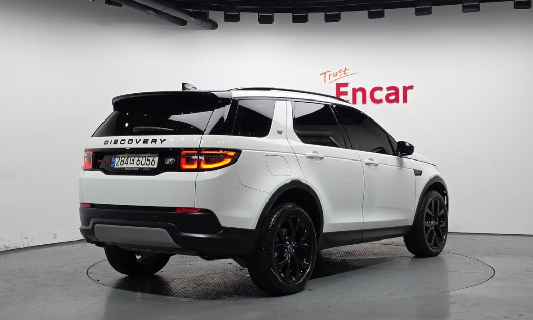 Land Rover Discovery Sport P250 SE, 2022