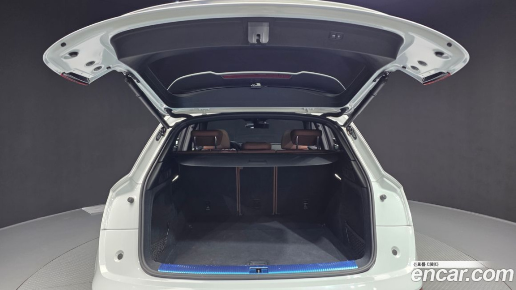 Audi Q5 45 TFSI Quattro Premium, 2023