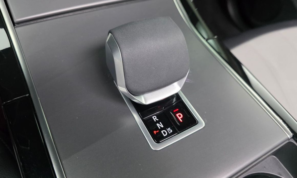 Land Rover Range Rover Evoque P250 Dynamic SE, 2025