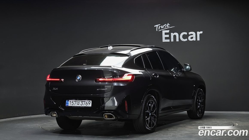 BMW X4 xDrive20i M Sport, 2023