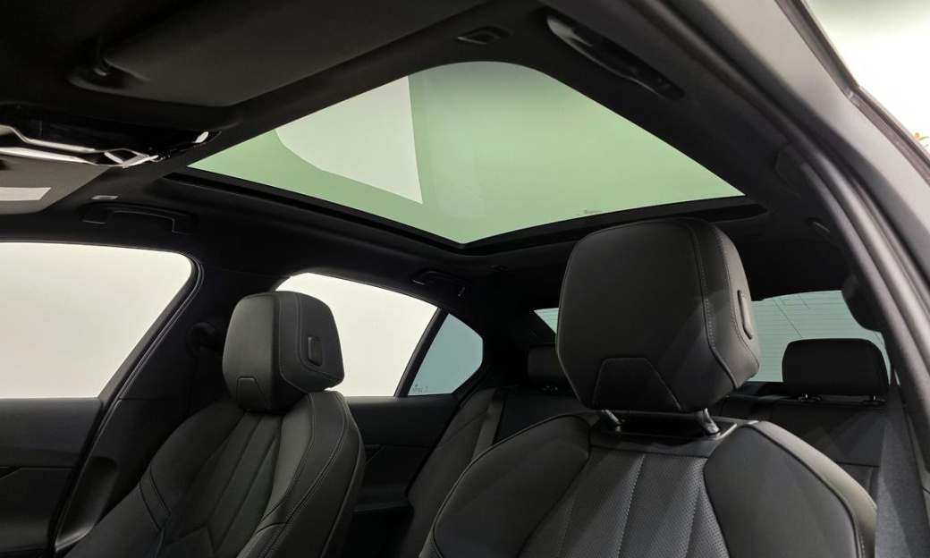 BMW 5-Series 520i M Sport, 2025