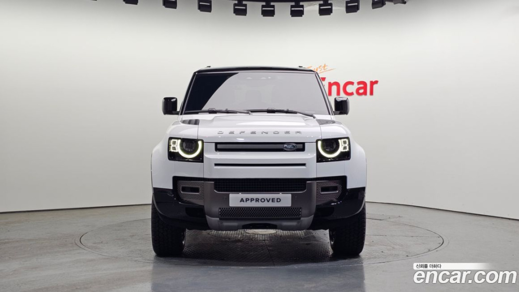 Land Rover Defender 90 D250 X-Dynamic SE, 2025
