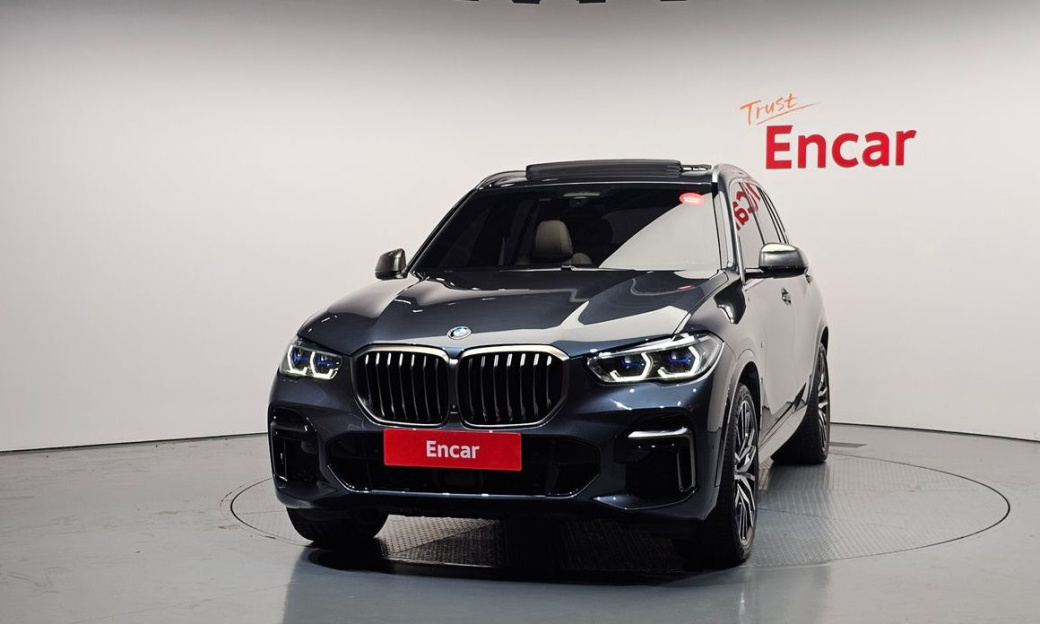BMW X5 M50i, 2022