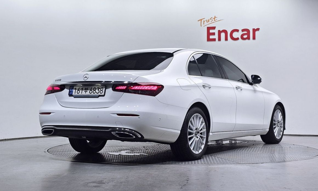 Mercedes-Benz E-Class E250 Exclusive, 2023