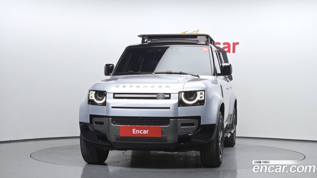 Land Rover Defender 110 P300 X-Dynamic SE, 2024